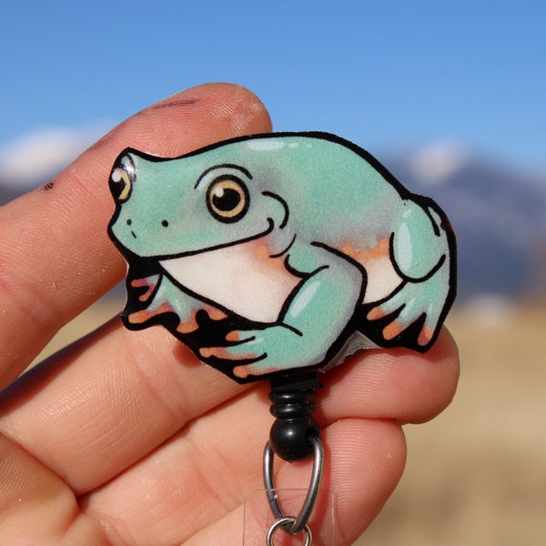 Whites Dumpy tree frog badge reel id holder: gift for frog lovers, nurses, vet techs, veterinarians frog loss frog animal badge reels