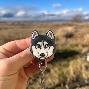 Acrylic Husky Badge Reel ID holder: Gift for Malamute Dog Lovers, nurses, vet techs, veterinarians, Teachers cute animal badge buddy