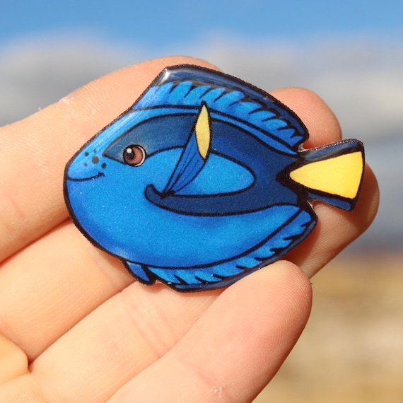 Blue Regal Tang magnet: Gift for fish lover, scuba diver, zookeeper, vet tech, aquarium lover cute fish animal magnets for locker or fridge