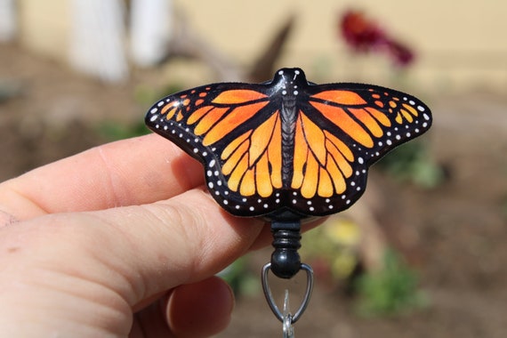 Monarch Butterfly Badge Reel Id Holder: Gift for Nurses, Vet Tech,  Veterinarians, CNA HCA Butterfly Lover Gift Animal Badge Reels -  Canada