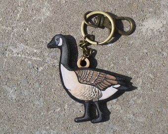 Wood Canadian Goose Bird Keychain: Gift for Animal lovers, bird watchers, vet techs, veterinarians, zookeepers cute animal keyring art