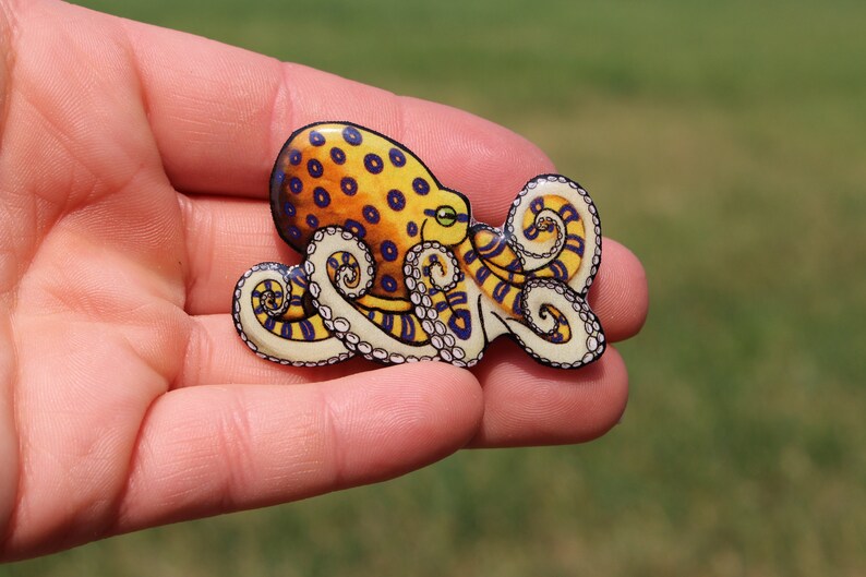 Blue-ringed Octopus Magnet Gift for octopus Lovers Cute ocean animal Magnets for locker or fridge image 1