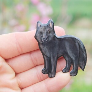 Wolf Magnet: Gift for wolf lovers, vet techs, veterinarians, zookeepers Cute animal magnets for locker or fridge