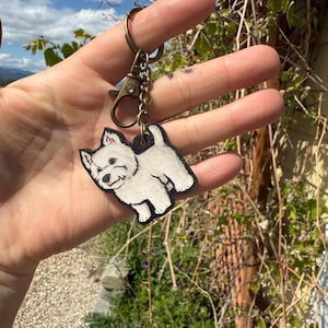 Wood Westie Terrier Keychain: Gift for Dog lovers, vet techs, veterinarians, teachers and zookeepers cute animal keyring art