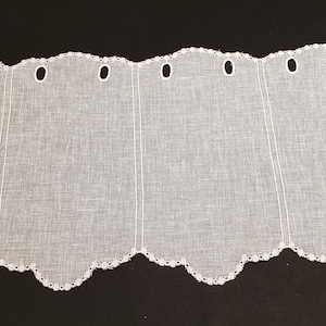 embroidered white linen and polyester bias curtain - height 60 cm
