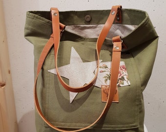 Sac cabas en toile kaki, en lin fleuri, intérieur en lin lamé et cuir