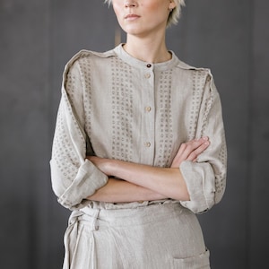 Camisa de lino distintiva con estampado exclusivo de firma para guías lituanos y letones en la Expo 2025 Osaka, camisa de lino plisada NAMI