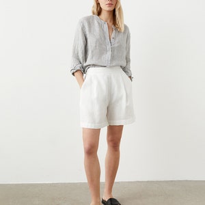 Pleated linen shorts for women, high rise shorts with pockets, elastic back bermuda shorts WALK zdjęcie 4