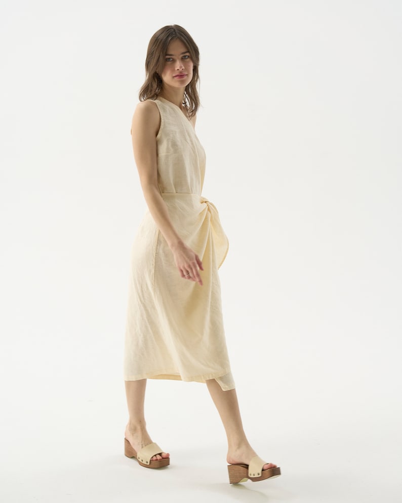 Robe portefeuille en lin à épaules dénudées, robe asymétrique avec jupe portefeuille, robe longue en lin GODDESS image 6