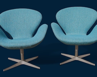 Mid Century Modern Danish Modern Arne Jacobsen Swan Chairs.