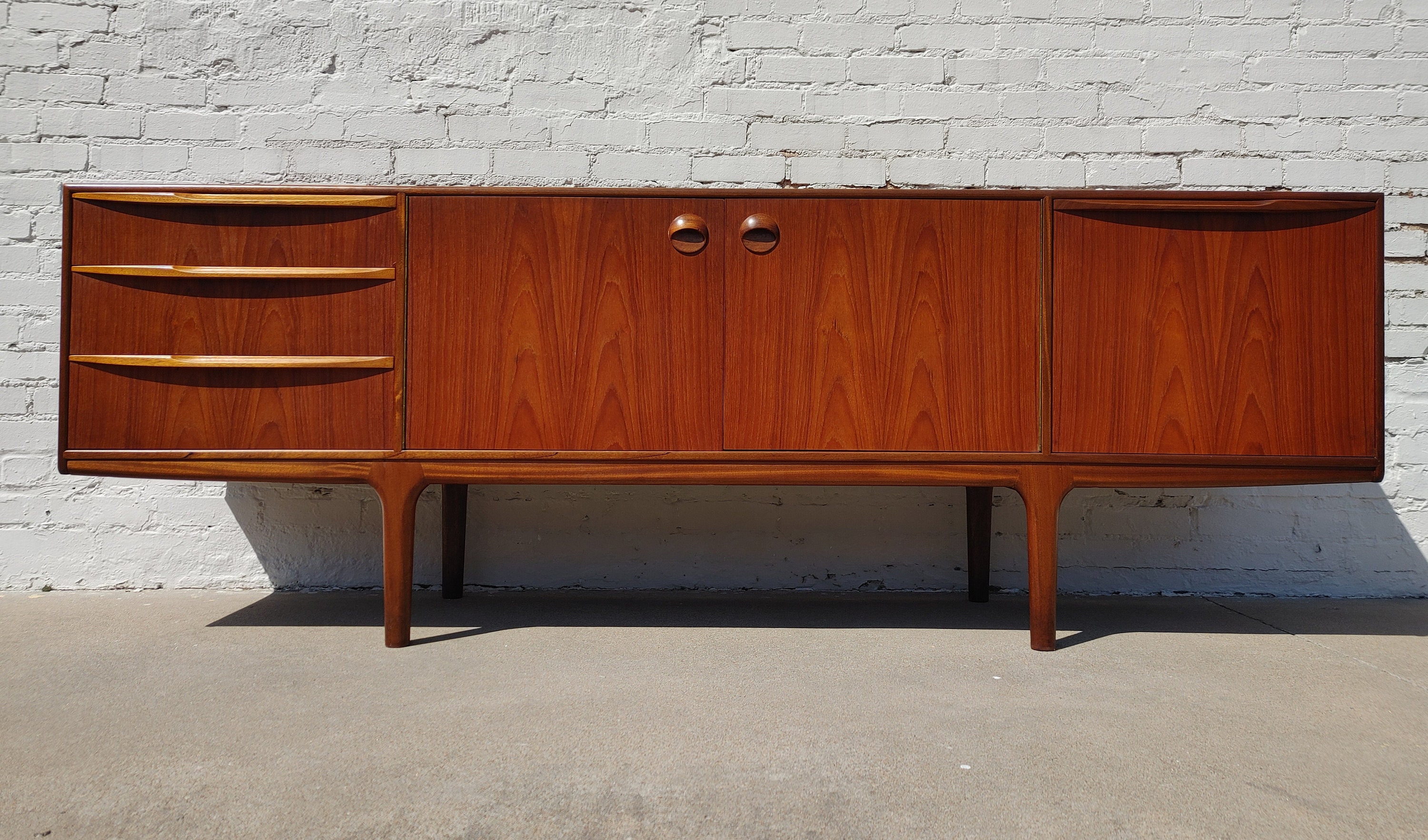 Mcintosh on sale teak sideboard