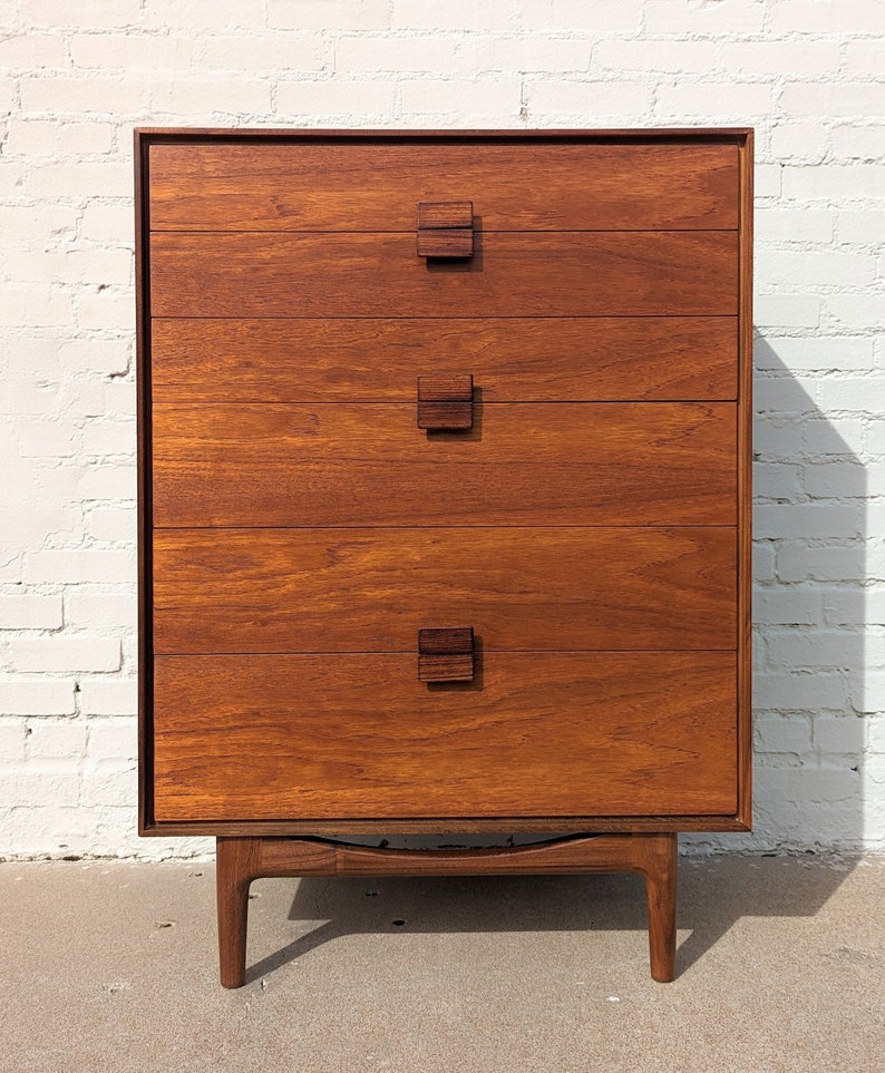 Mid Century Modern G Plan Teak Dresser by Kofod Larsen image 3