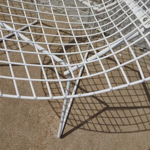 Mid Century Modern Bertoia Wire Diamond Chairs image 10