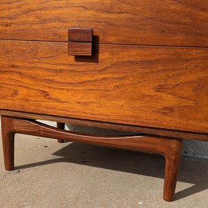 Mid Century Modern G Plan Teak Dresser by Kofod Larsen image 4