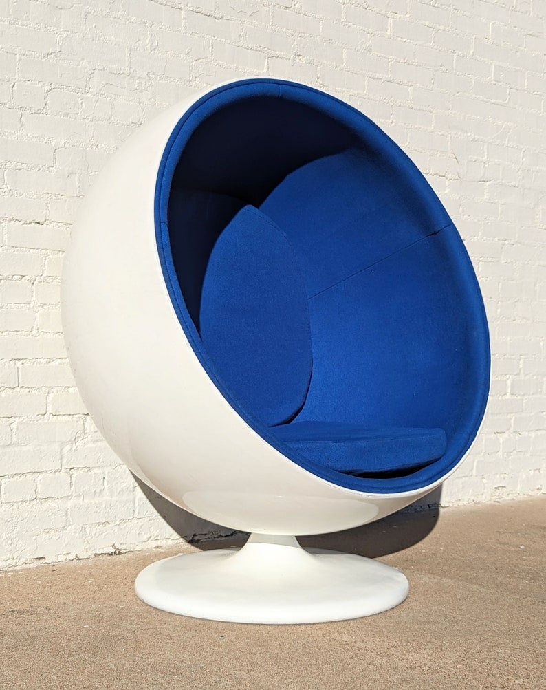 Mid Century Modern Eero Aarnio Inspired Ball Chair image 3