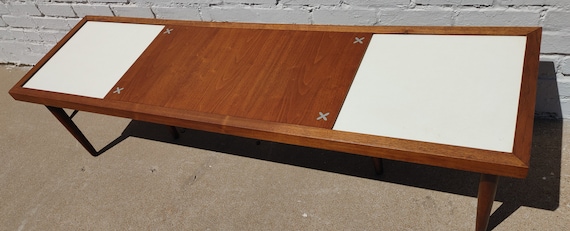 Mid Century Modern American of Martinsville Coffee Table