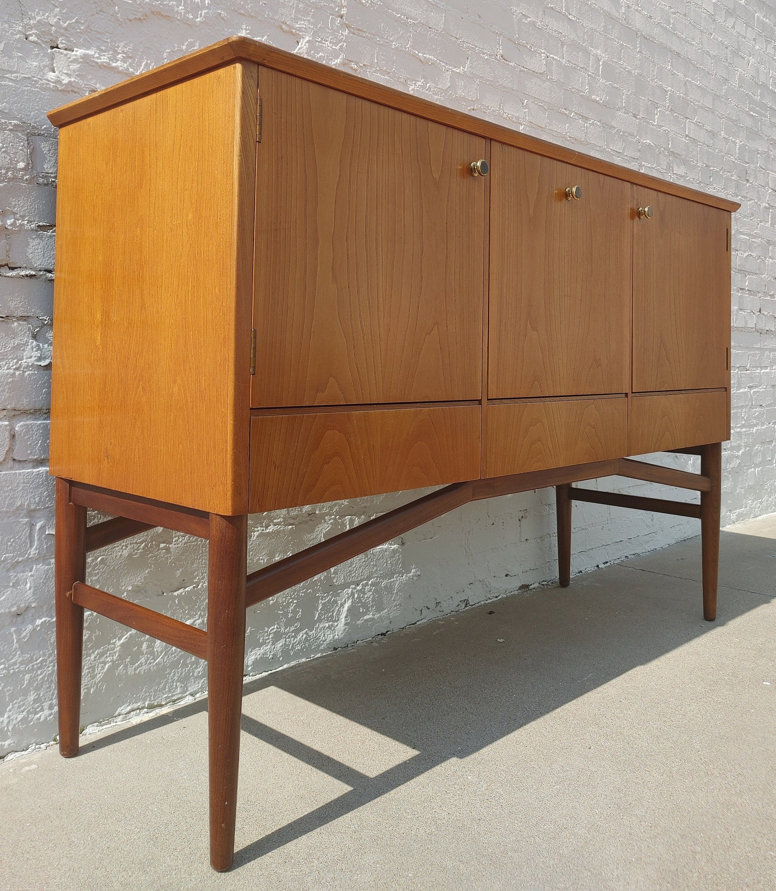 Gabinete moderno de teca y roble de inspiración danesa de | Etsy