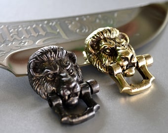 Lion head brass shackle, unique handmade casted shackle for paracord bracelet, brass buckle, clasp