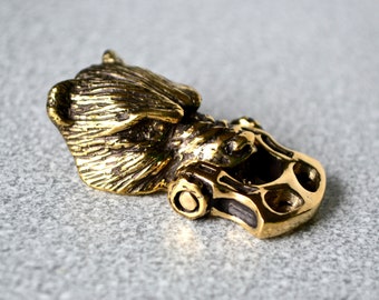 Bear brass shackle, bear clasp, paracord bear buckle, brass clasp for bracelet