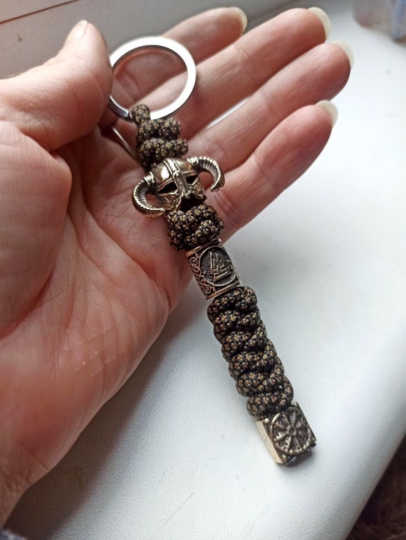 Men Key ring, paracord keychain with viking helmet, valknut, helmet of  horror, gift for men, unique key fob, protective symbol