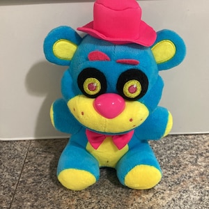  Funko Five Nights at Freddy's: Plush – Foxy Blacklight (Blue) :  Toys & Games