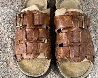 Vintage Y2K Dr Martens Fisherman unisex sandals slides leather brown M-8 W-9