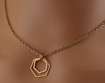 Collar Sumiso: Diseño Geométrico Dorado - Ligero y Elegante