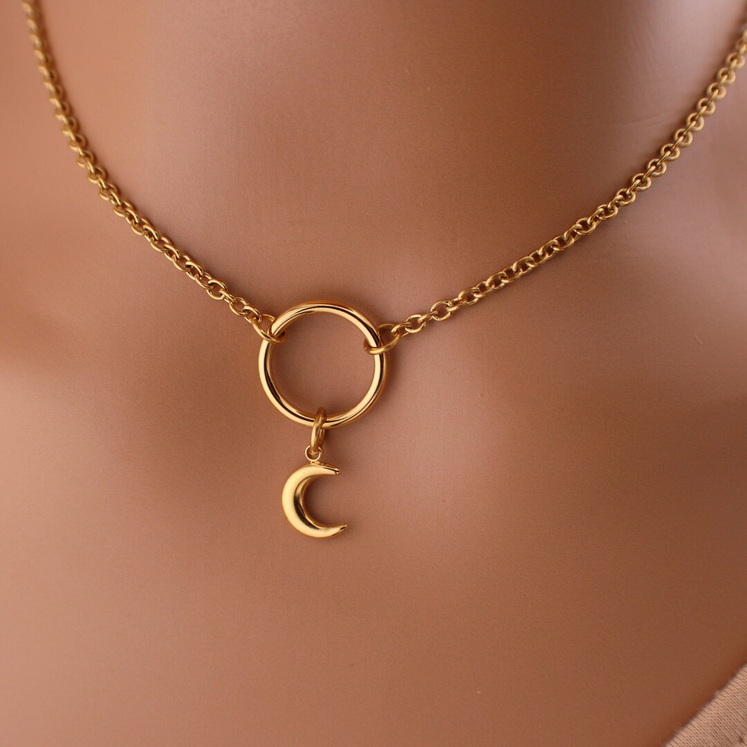 O Ring and Gold Moon Day Collar Necklace