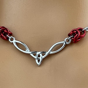 Celtic Knot with Chainmail accents