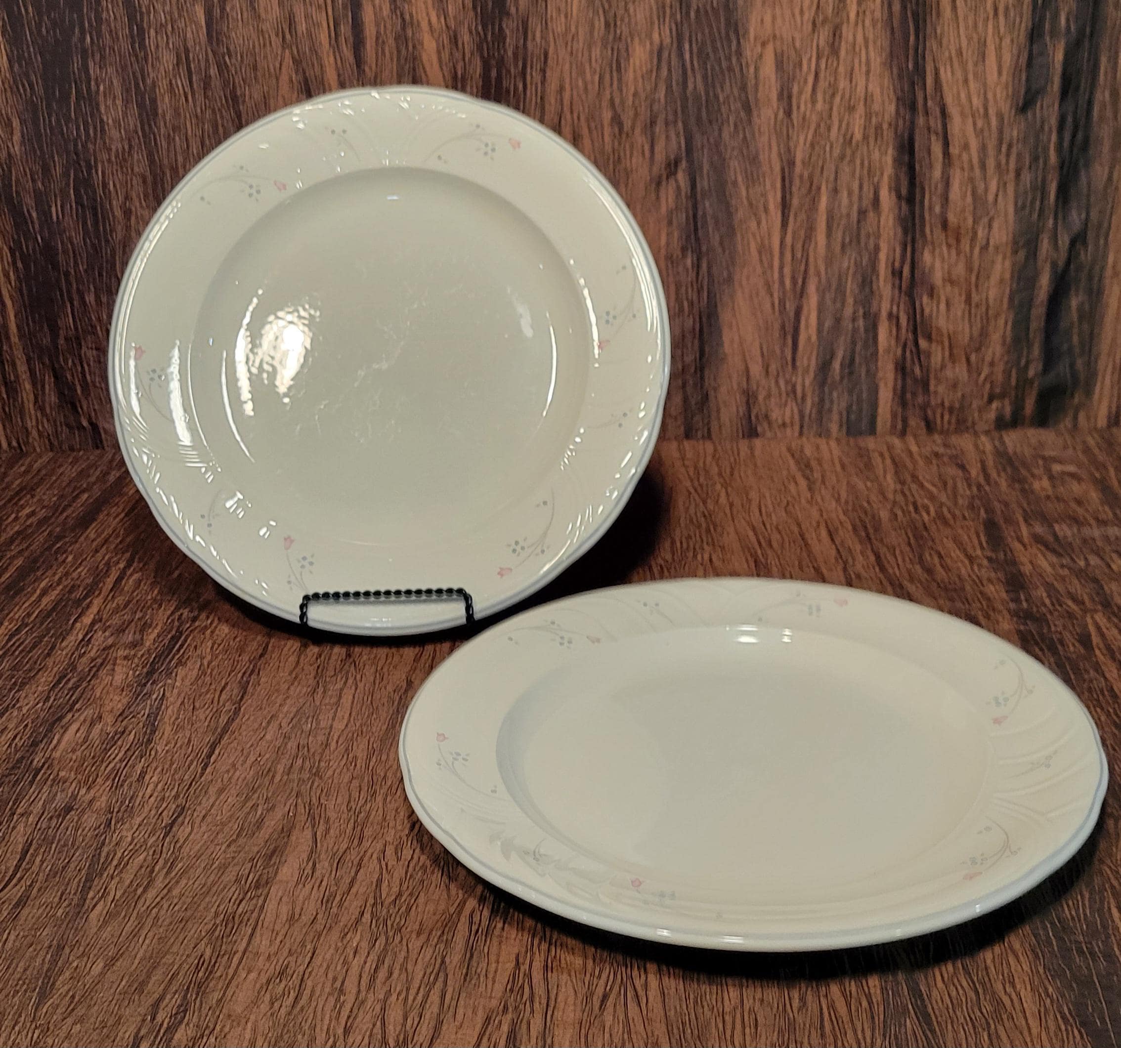 Set of 2 Serving Plates Royal Doulton Hotel Porcelain RD79 Pink