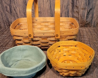 Set of 2 Longaberger baskets, rectangle with 2 handles and round with sage liner