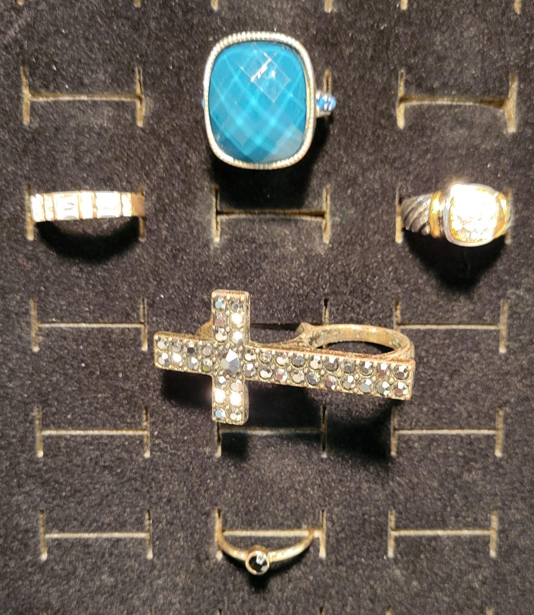 Set of 5 Vintage Size 8 Beautiful Rings SALE - Etsy