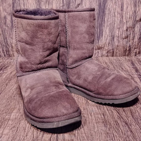 Classic Short Brown Ugg Boots Size Women s 5 Etsy Canada