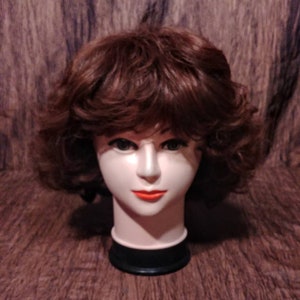 Henry Mangu short dark redhead wig
