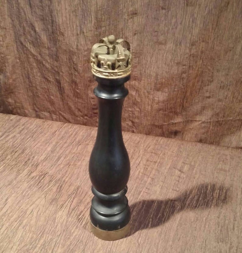Vintage 1960/'s Italian crown pepper mill free shipping