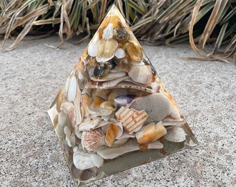 housewarming gift home decor pyramid sculpture natural seashells pyramid resin ornament gift for sea lovers Decorative resin pyramid