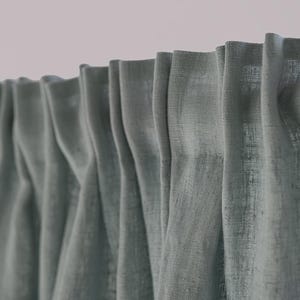 厚手のリネンカーテンパネル：素朴なミントグリーンのリビングルーム用ドレープ