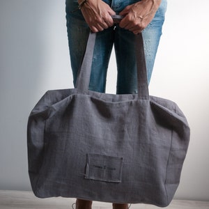Leichte geräumige Leinen-Einkaufstasche in grau, große Schulter-Canvas-Tasche, geräumige Strandtasche im minimalistischen Stil