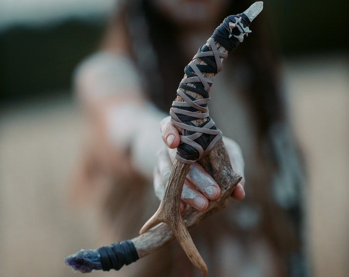 Deer Antler Healing Wand With Vertebra Raw Amethyst Healing Etsy