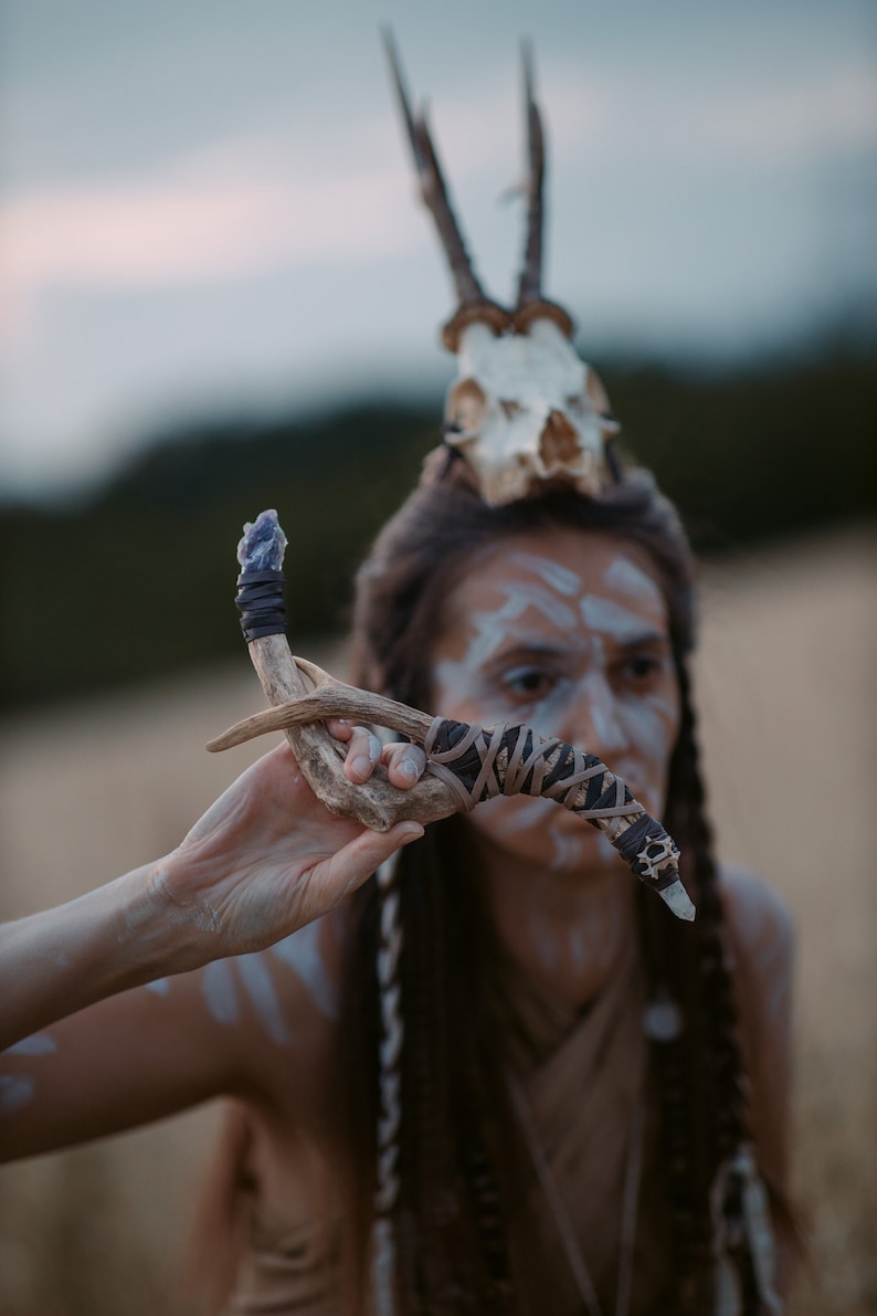 Deer Antler Healing Wand With Vertebra Raw Amethyst Healing Etsy