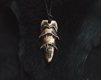 Witch Claw Talisman - Lilith Pendant - Goddess Claw Amulet - Witch Nail Necklace