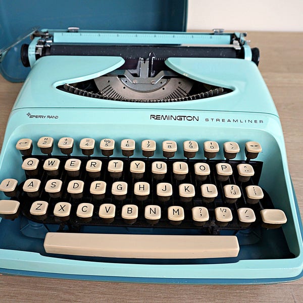 Aqua Colored Remington Streamliner Working Manual Typewriter, Portable Vintage Typewriter, Remington Sperry Rand, Retro Working Typewriter