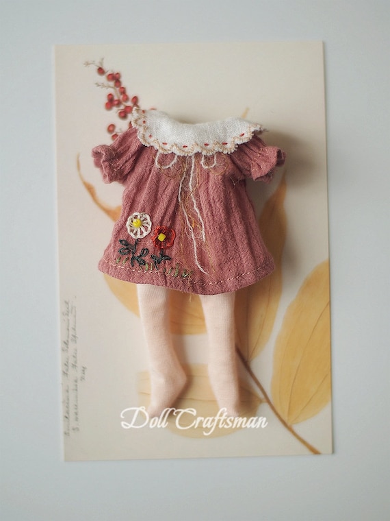 lati yellow clothes