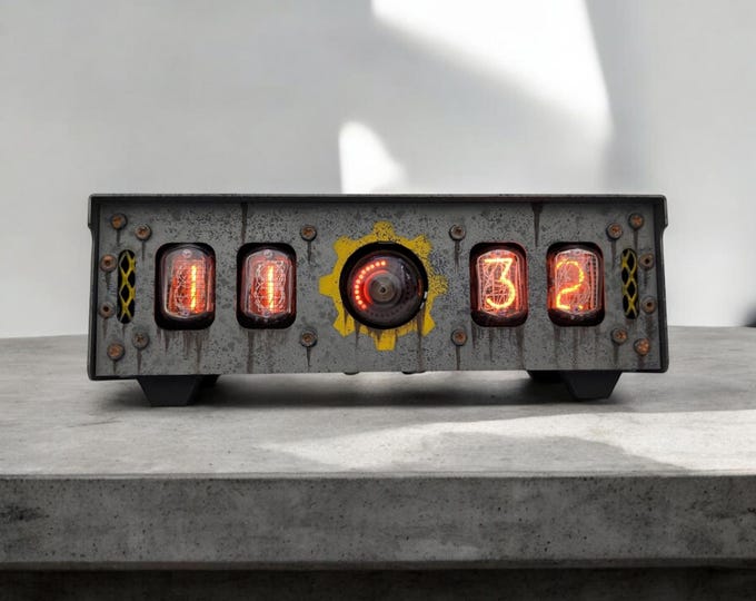 Nixie tube clock with IN-12 tubes and dekatron