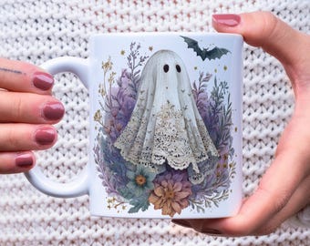 Envoltura de taza de fantasma de encaje vintage PNG, lindo diseño de sublimación de taza de fantasma de Halloween floral de 11 oz y 15 oz, envoltura de taza de fantasma y murciélago con flores retro