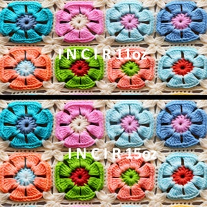 Puede incluir: Primer plano de una manta de ganchillo con un patr&oacute;n repetitivo de flores de colores. La manta est&aacute; hecha con hilo blanco y presenta flores en tonos de azul, rosa, verde, naranja y rojo. El texto "INCIR 11oz" y "INCIR 15oz" es visible en la imagen.