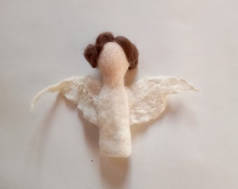 Traditional wet-felted Finger Puppets / Angel