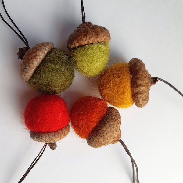 Set of 5 Handmade Wool Felt Acorn Ornaments / Colorful 2