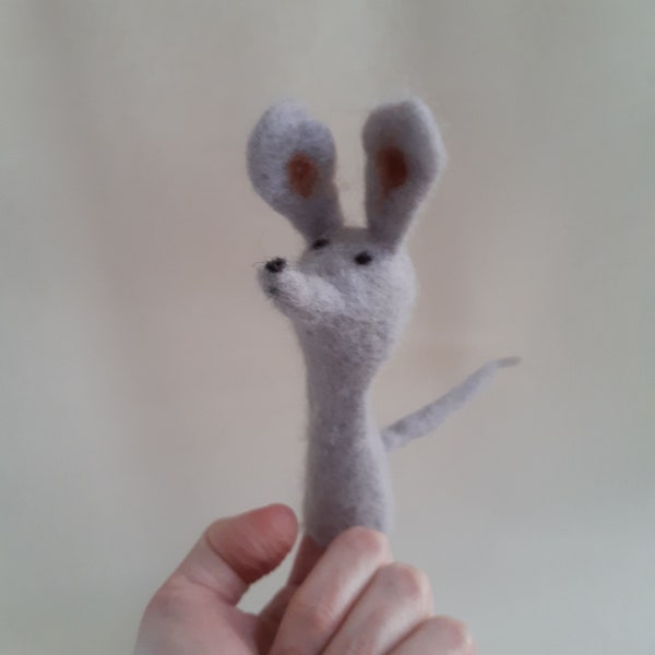 Traditional wet-felted Finger Puppets / Mouse