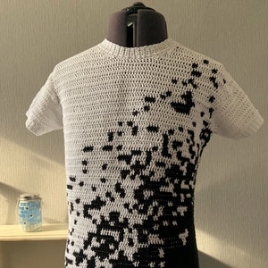 Men's Crochet Pattern, Diagonal Fade T-Shirt